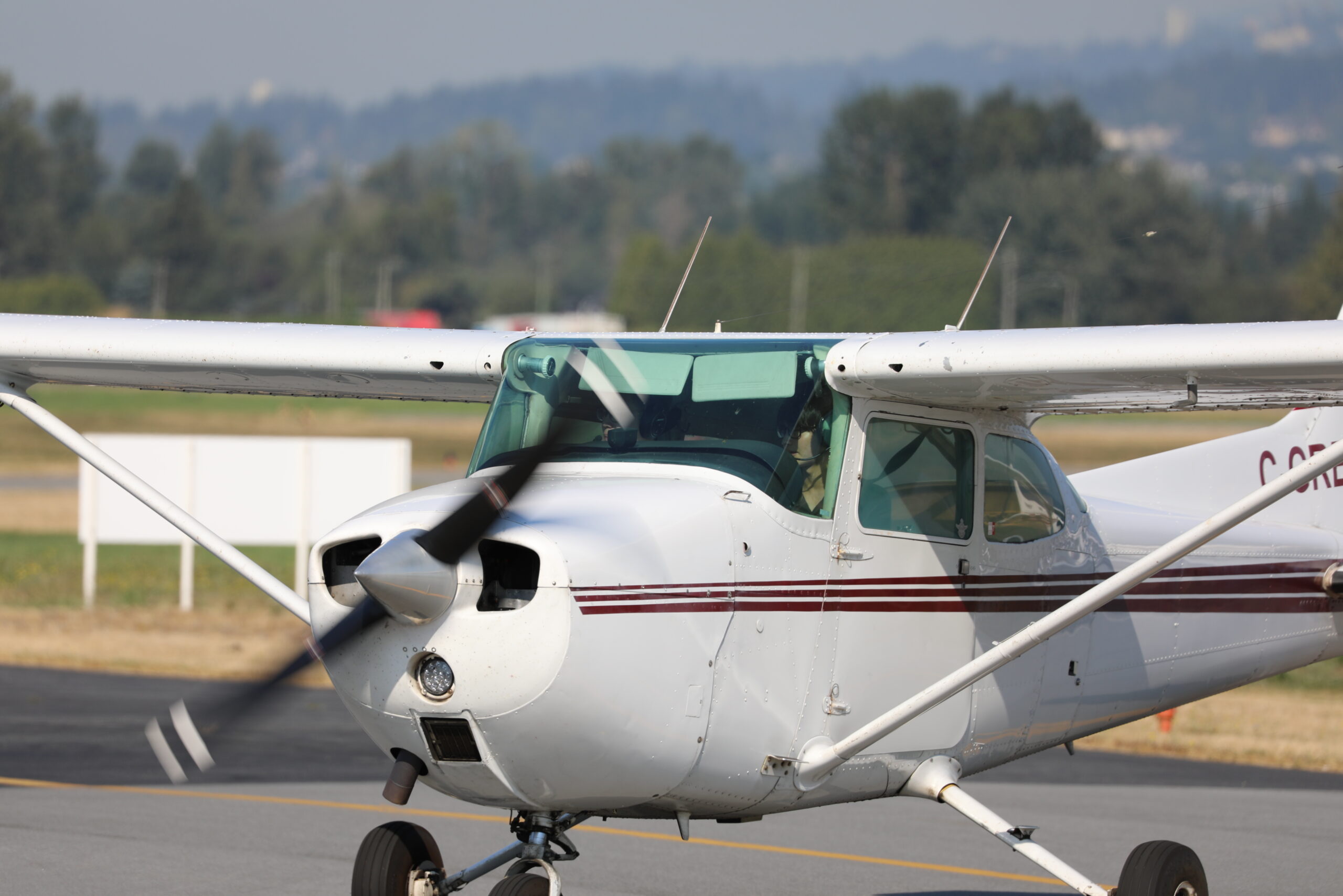 how to become a pilot